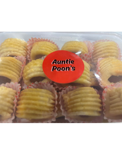 Pineapple Tarts (22 pieces per box)
