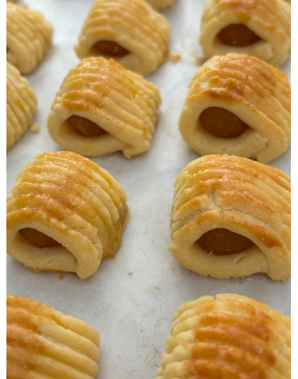 Pineapple Tarts (22 pieces per box)